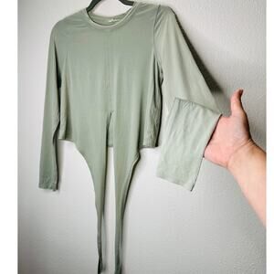 Lululemon Dusty Green Long Sleeve Round Neck Front Tie Crop Top Shirt 6